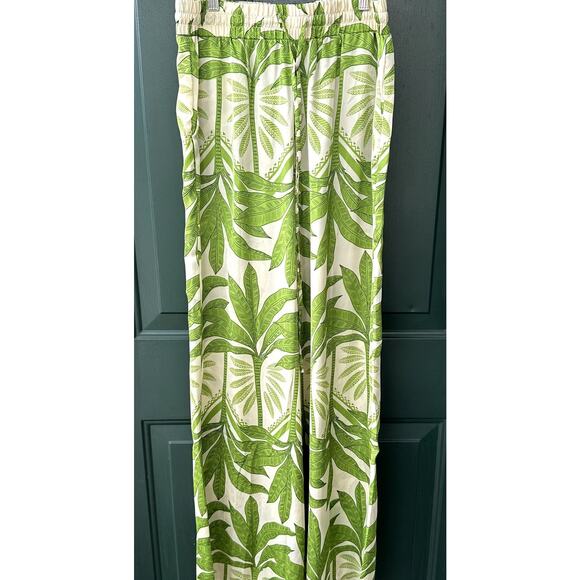 NWT Feels Like Sunshine Wide Leg Satin Pull On Pants Sz M Tropical Resort Beachy - Picture 5 of 10